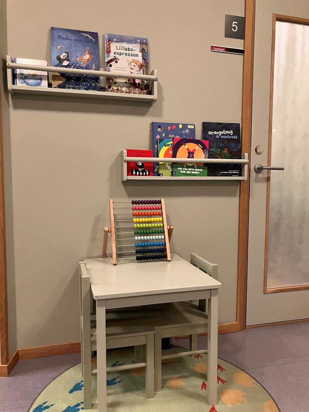 Ett väntrum i Täby